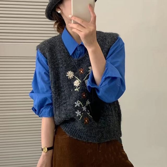 Round Neck Flower Sweater Vest