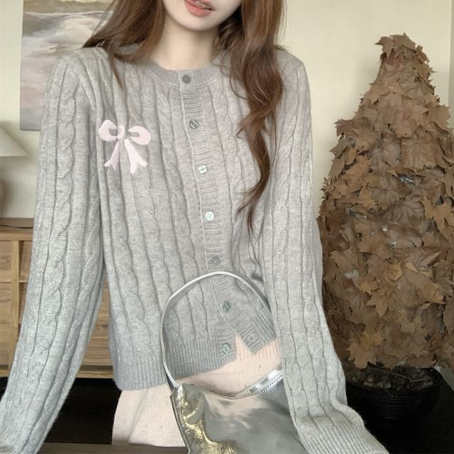 Round Neck Bow Embroidered Cable Knit Cardigan