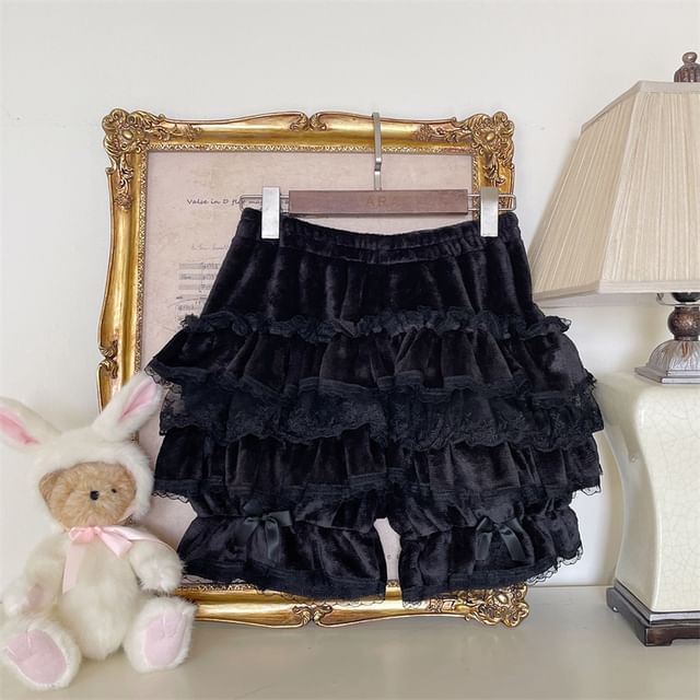 Mid Rise Plain Lace Trim Skorts