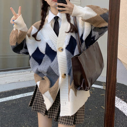 Aesthetic Argyle Cardigan - Free Size / Beige/grey