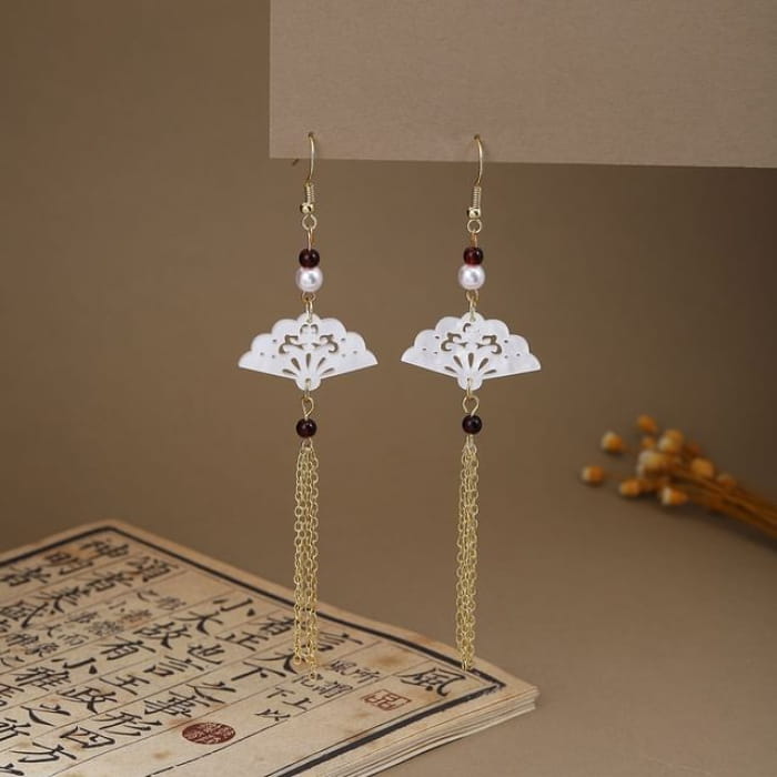 Alloy Chandelier Earring - E6421 - 1 Pair - Gold & White