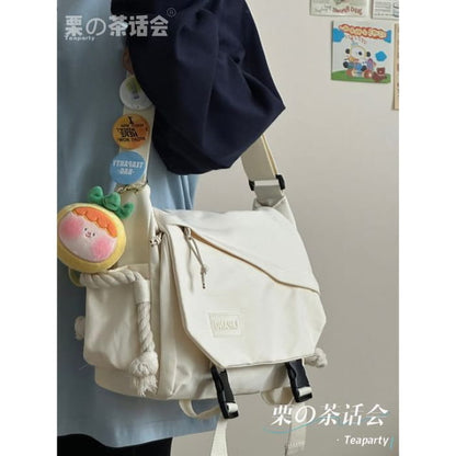 Applique Multi-Pocket Messenger Bag / Charm / Set