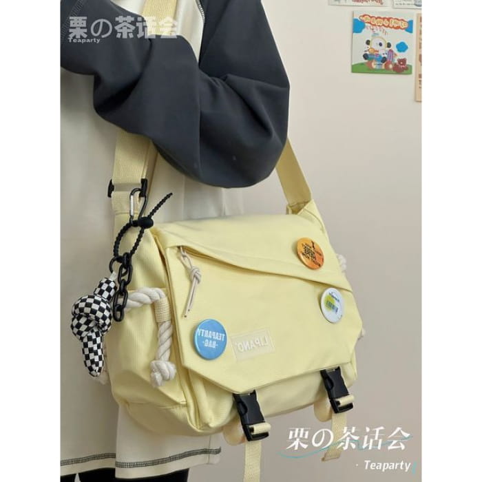 Applique Multi-Pocket Messenger Bag / Charm / Set