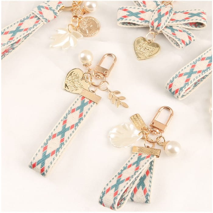 Argyle Strap Alloy Keyring (Various Designs)