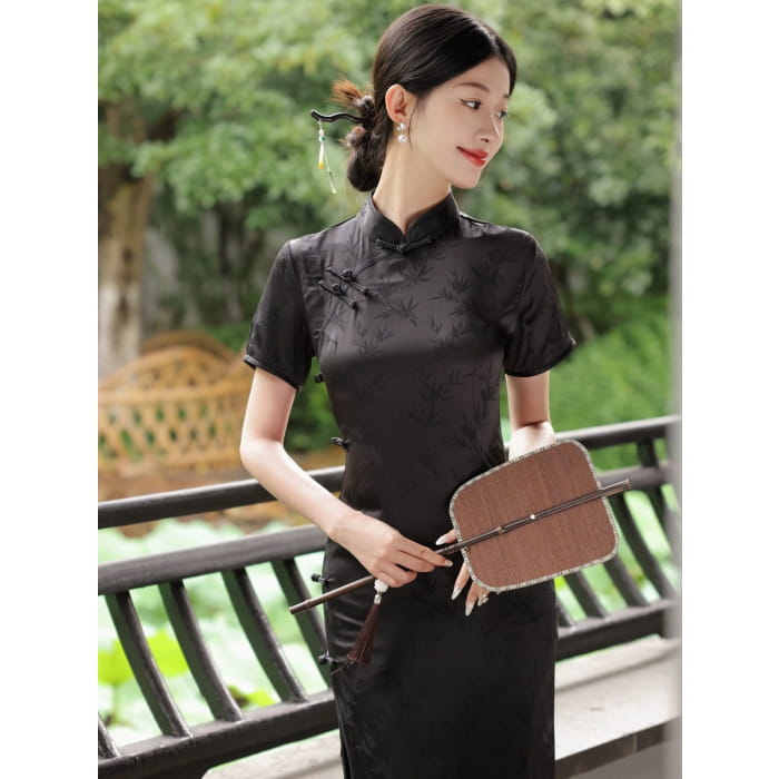 Black Classic Embodies Cheongsam - Female Hanfu