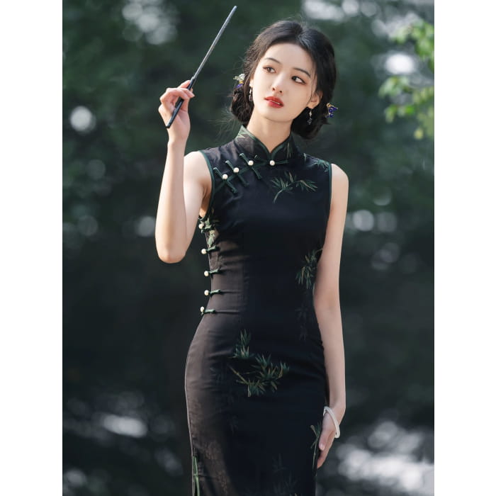 Black with Green Leaves Cheongsam - Female Hanfu