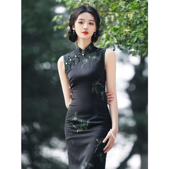 Black with Green Leaves Cheongsam - S - Female Hanfu