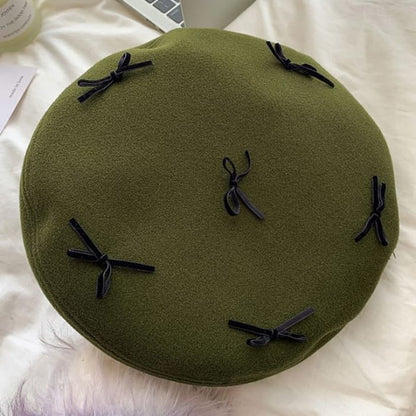 Bow Accent Beret - Dark Green / M - Hats