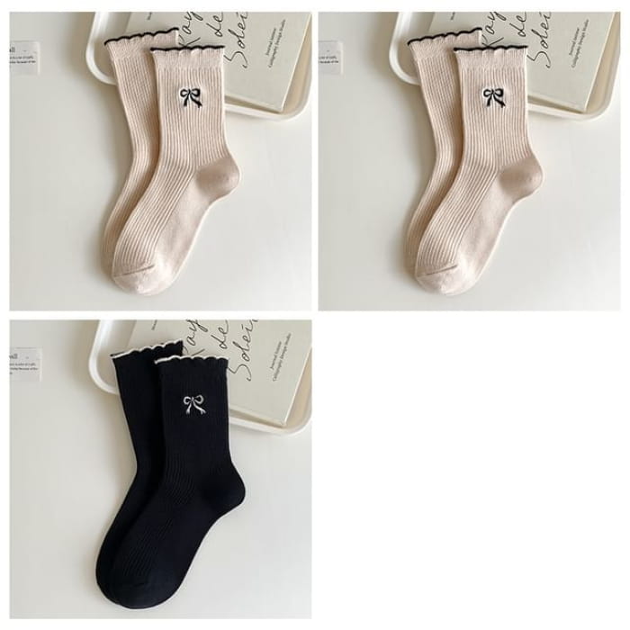 Bow Embroidered Ribbed Short Socks Set - of 3 Pairs - Beige