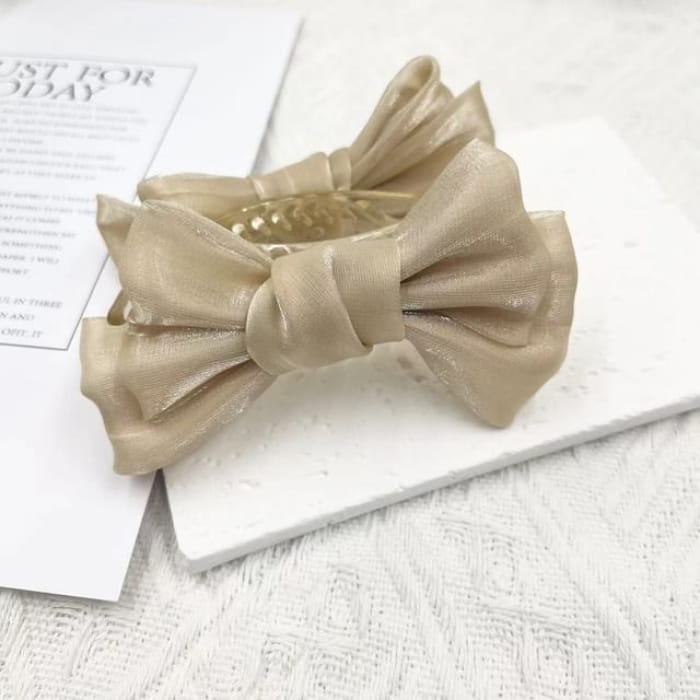 Bow Fabric Hair Clamp - Beige / One Size