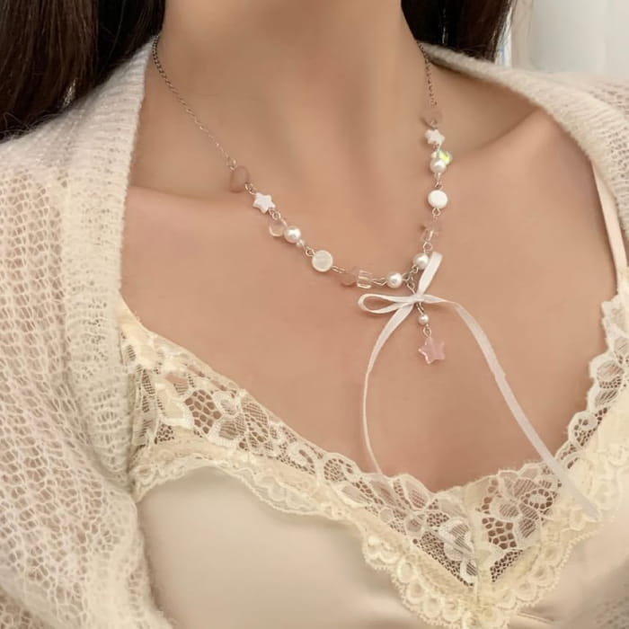 Bow Faux Pearl Beaded Necklace