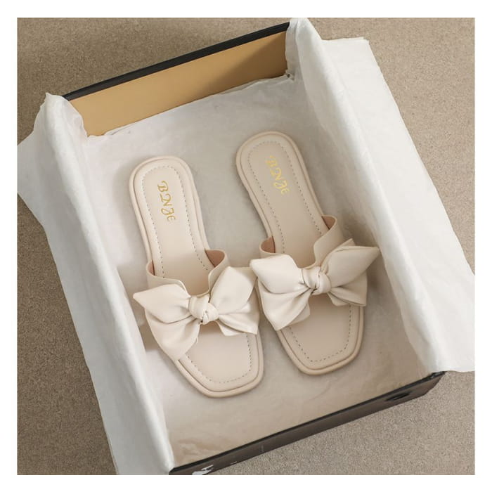 Bow Flat Slide Sandals