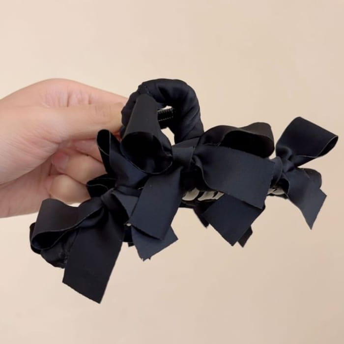 Bow Hair Claw - Black / One Size