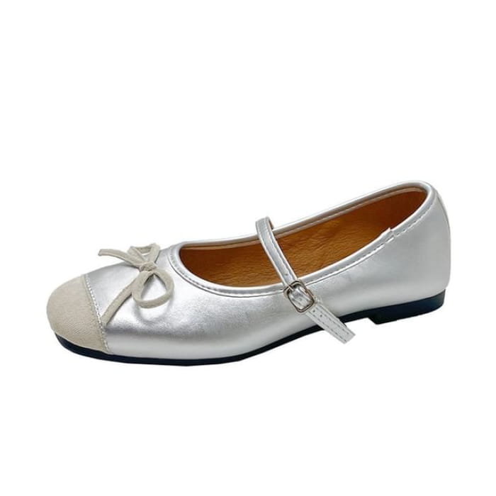 Bow Mary Jane Shoes - Silver / 35