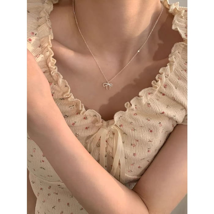 Bow Pendant Alloy Necklace