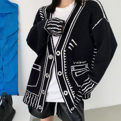 Cartoon Outline Knitted Cardigan - S / Black