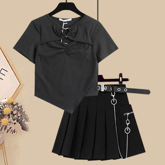 Casual T-Shirt Belted Chain Pleated Skirt Set - Black