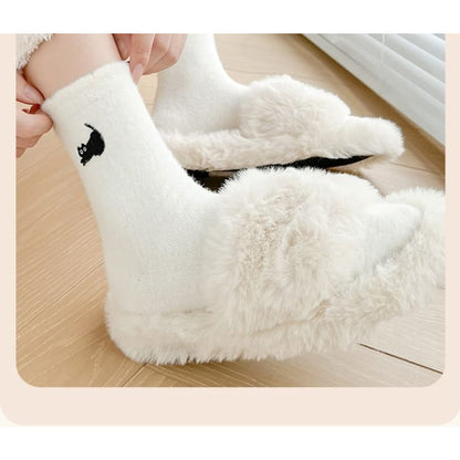 Cat Embroidered Fleece Short Socks / Set