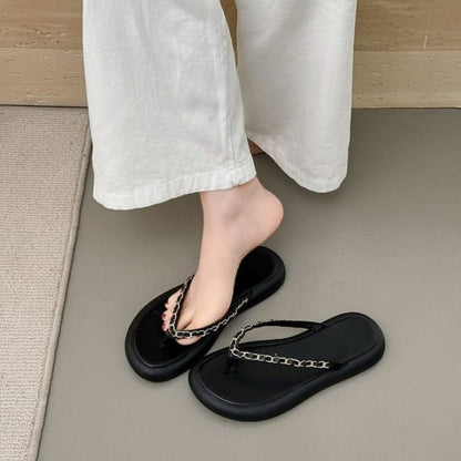 Chain Detail Flip-Flops - Black / 35