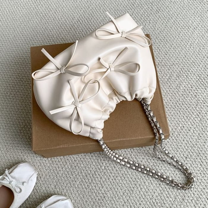 Chain Strap Bow Faux Leather Shoulder Bag - White / One SIze