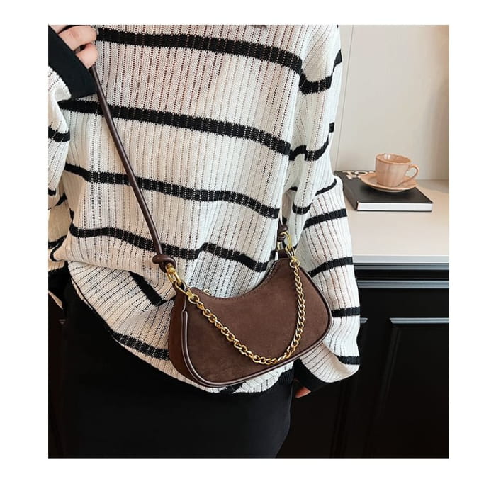 Chain Strap Crossbody Bag