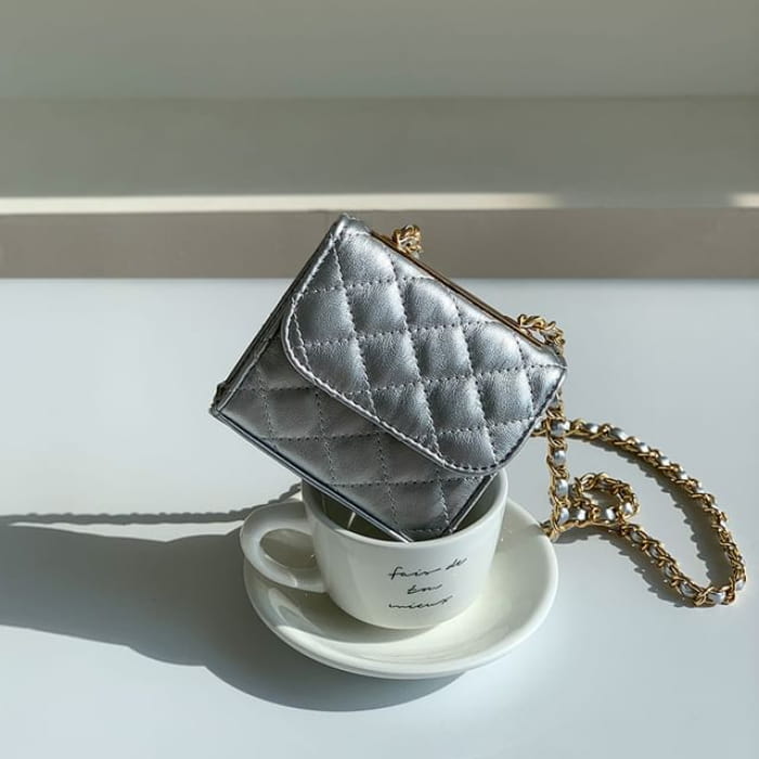 Chain Strap Quilted Flap Crossbody Bag - Silver / One SIze