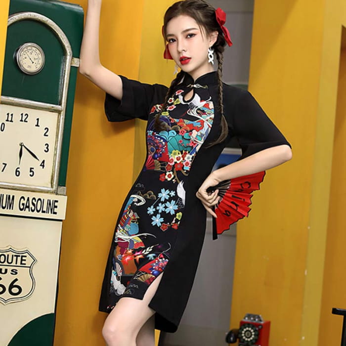 Charming Colorful Print Short Sleeve Cheongsam Dress