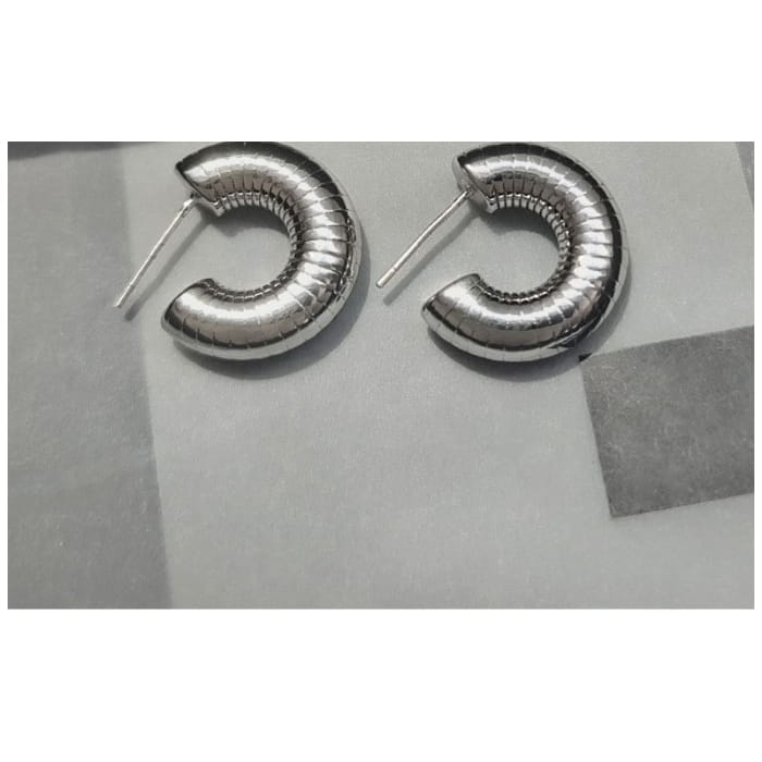 Chunky Hoop Earring