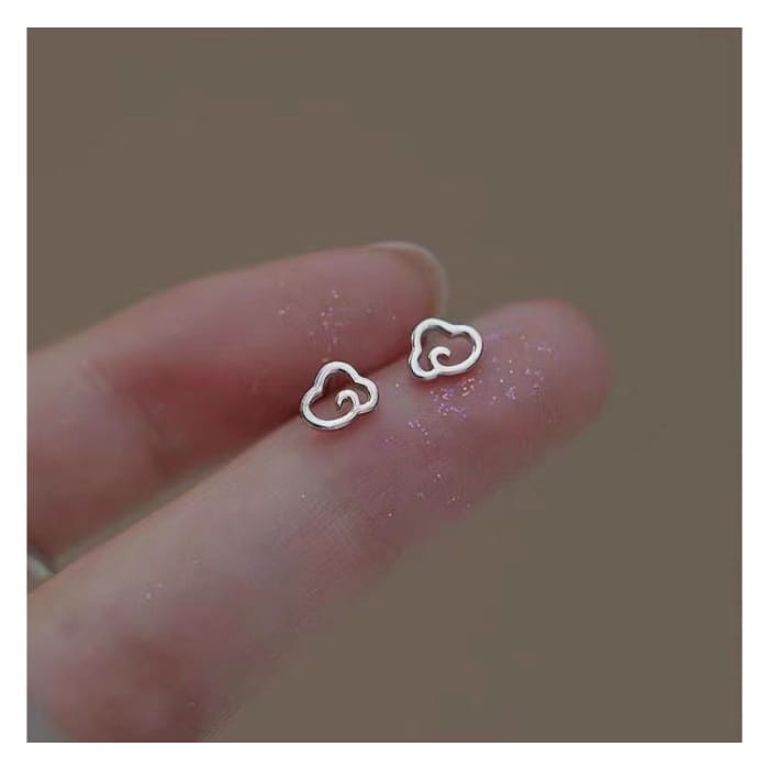 Cloud Stud Earring