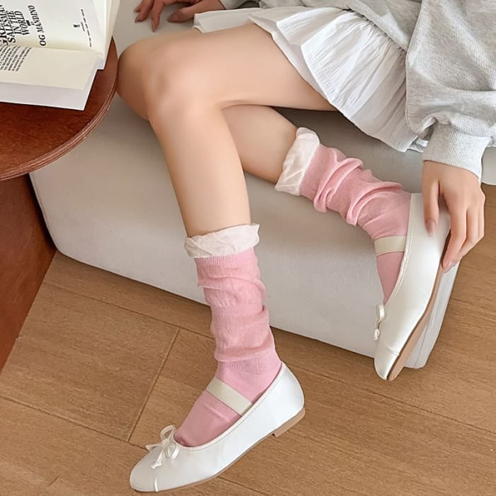 Contrast Frill Trim Mid-Calf Socks