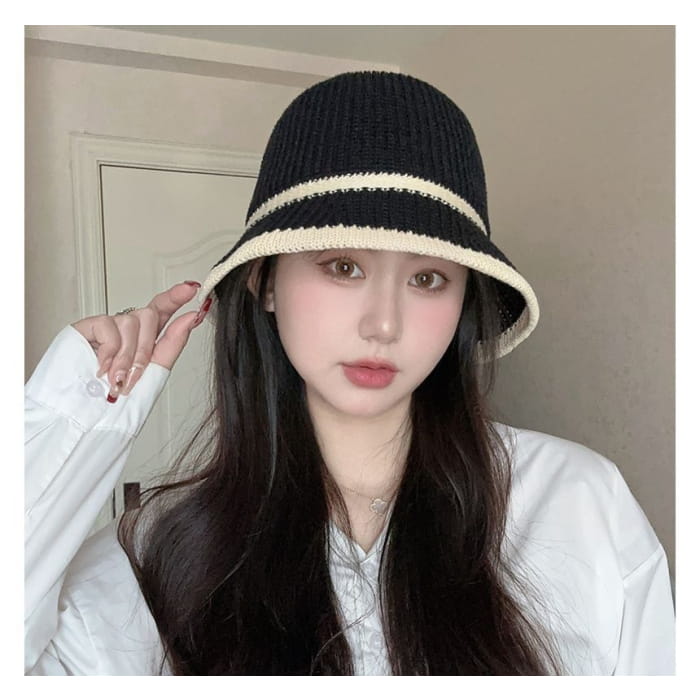 Contrast Trim Straw Bucket Hat