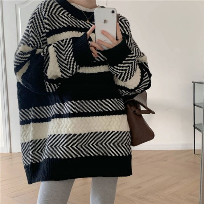 Cozy Stripe Knit Sweater - Free Size / Black/white