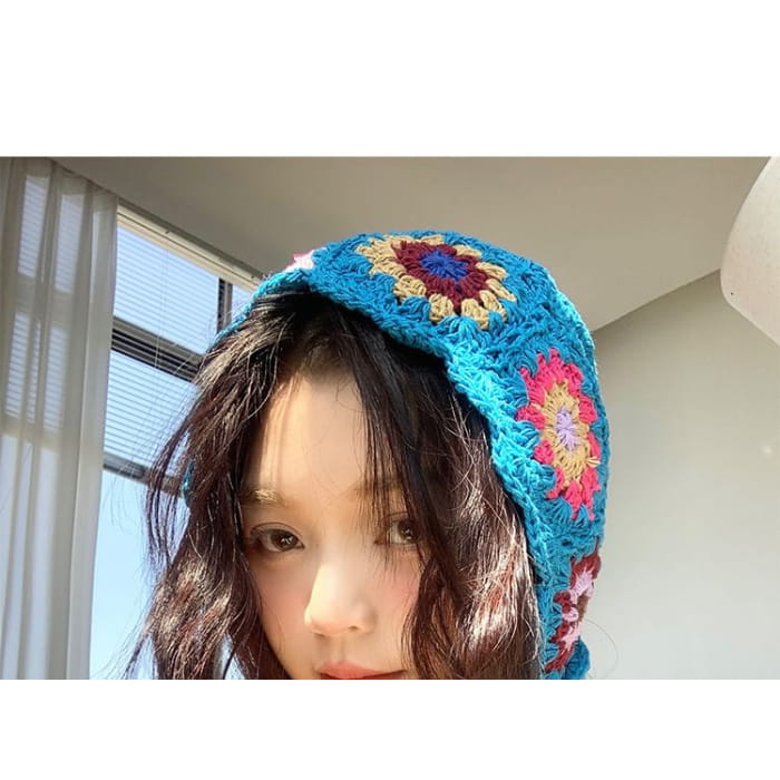 Crochet Floral Pattern Bucket Hat