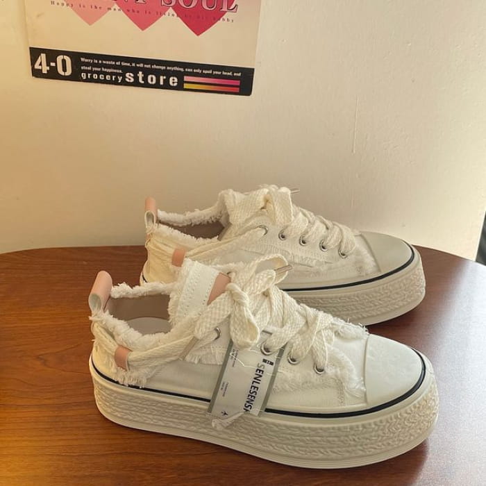 Distressed Canvas Platform Sneakers - Off-White / 35