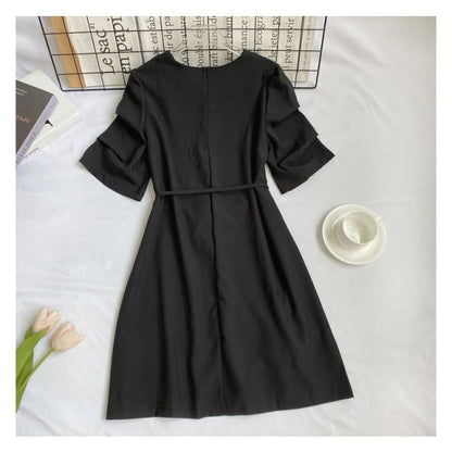 Elbow-Sleeve Crewneck Plain A-Line Dress