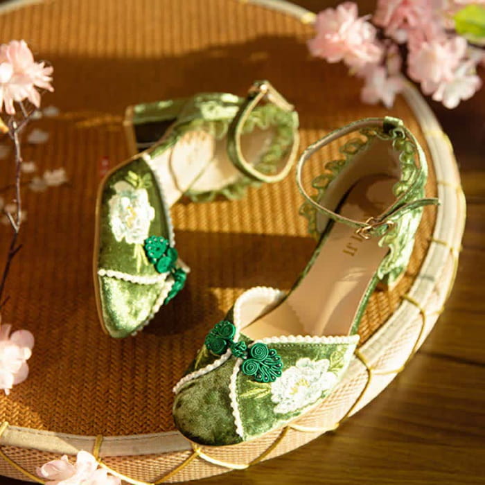 Elegant Blossom Embroidery Buckle Mary Janes Shoes