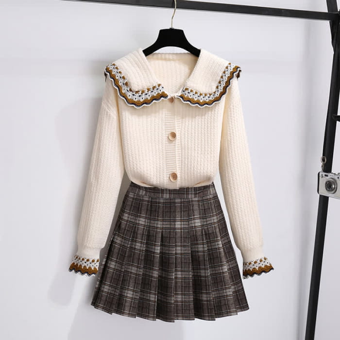 Elegant Doll Collar Knit Sweater Plaid Print Pleated Skirt
