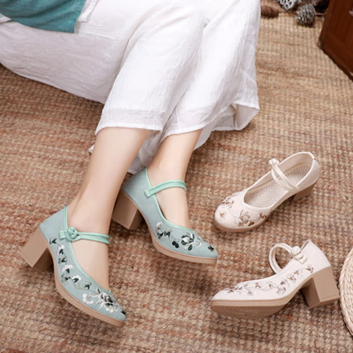 Elegant Floral Embroidery Buckle High Heel Shoes