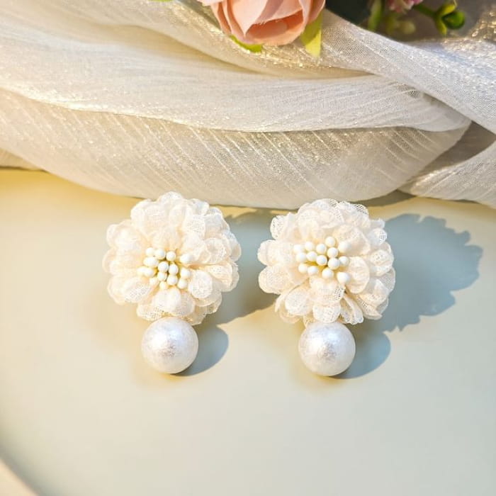 Elegant Flower Pearl Drop Earrings - 1 Pair - E5725-1