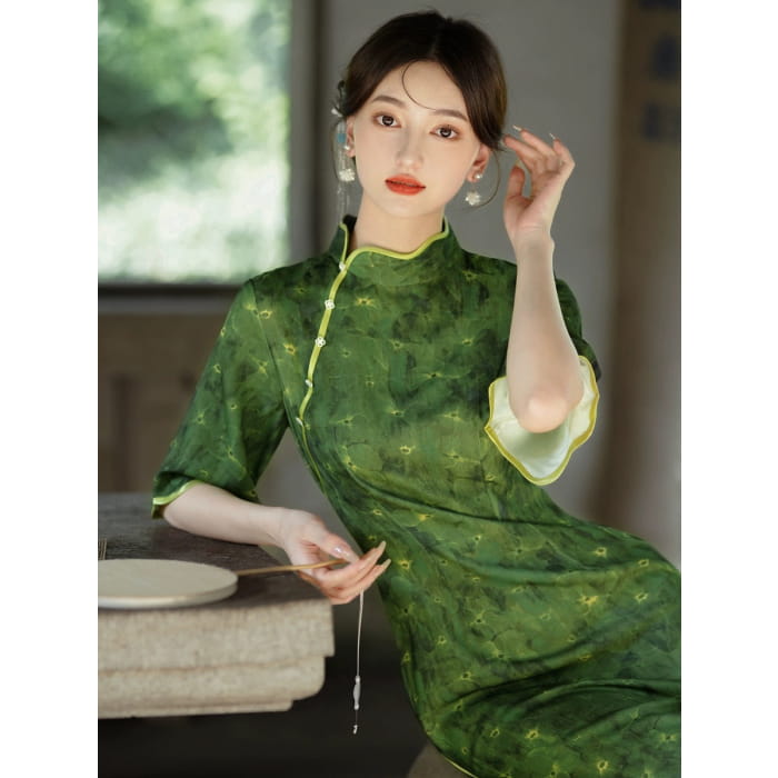 Elegant Green Cheongsam Dress - Female Hanfu