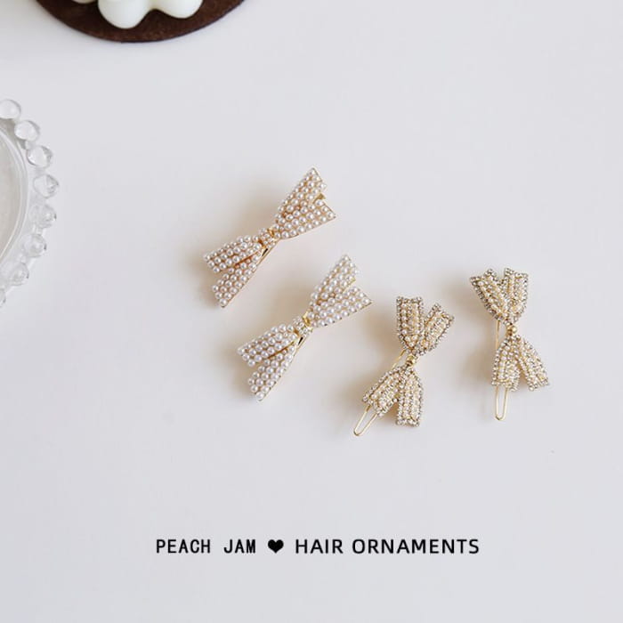 Faux Pearl Bow Hair Clip