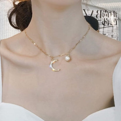 Faux Pearl Moon Necklace