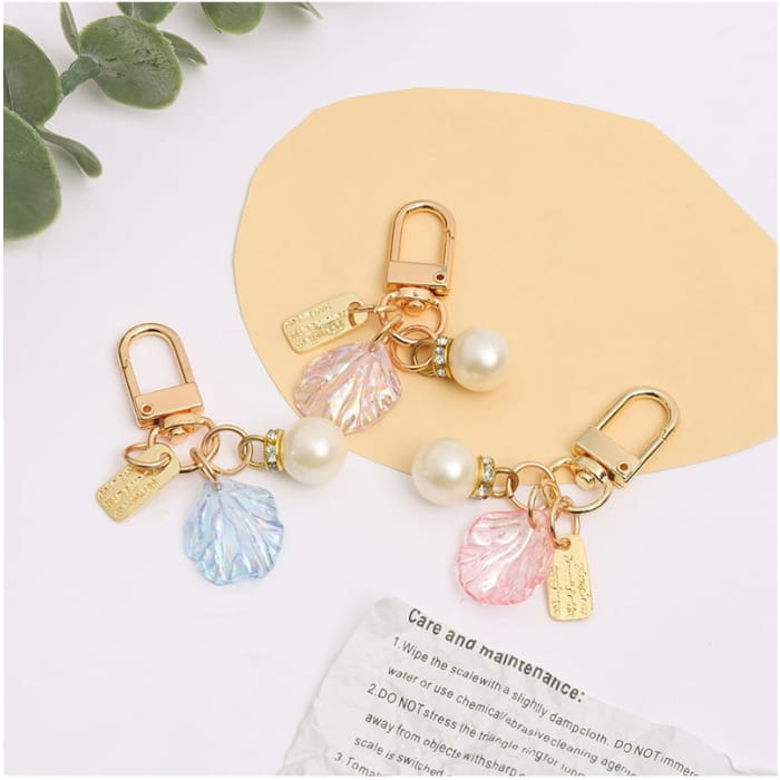 Faux Pearl Shell Acrylic Bag Charm Keyring