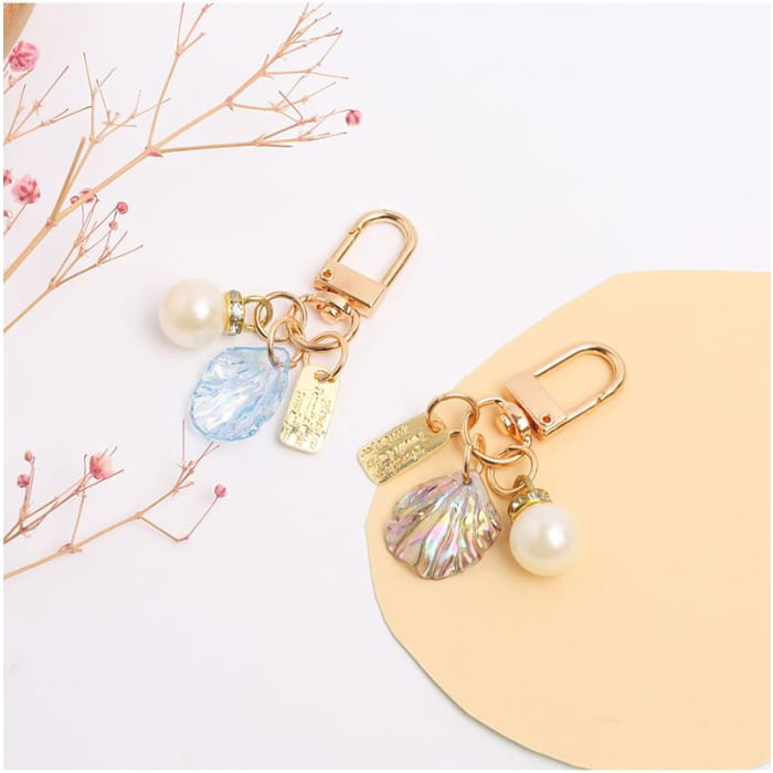 Faux Pearl Shell Acrylic Bag Charm Keyring