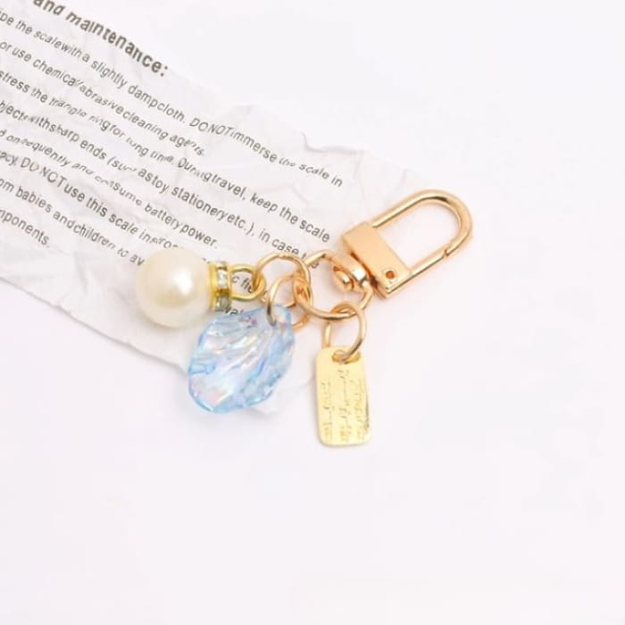 Faux Pearl Shell Acrylic Bag Charm Keyring - Q930-4 - Gold