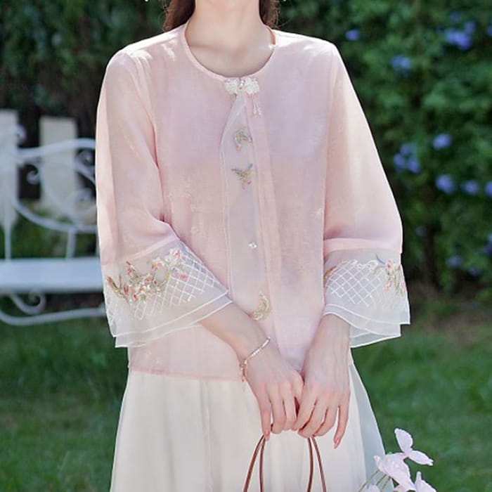 Flared-Sleeve Flower Embroidered Blouse / High Rise Plain