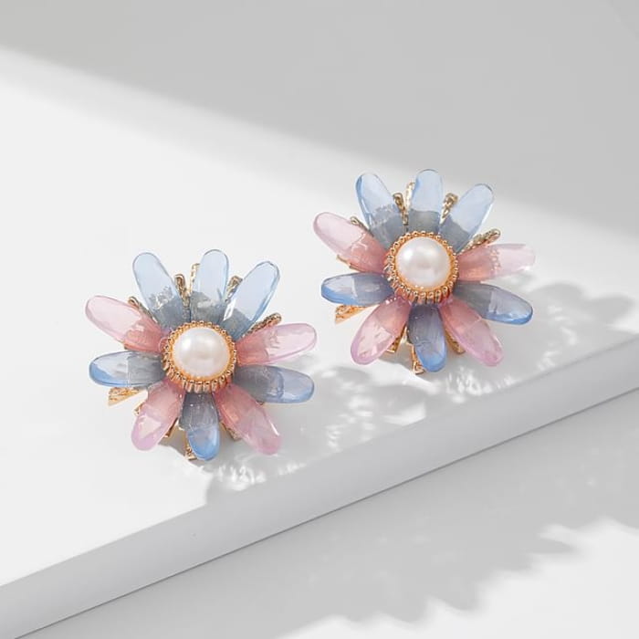 Floral Faux Pearl Acrylic Stud Earring