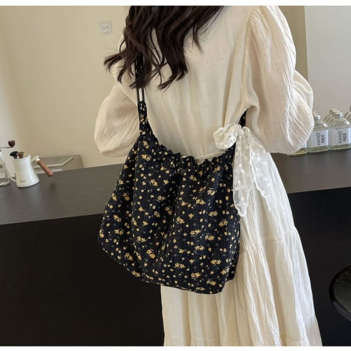 Floral Print Drawstring Tote Bag / Lace Scarf / Set