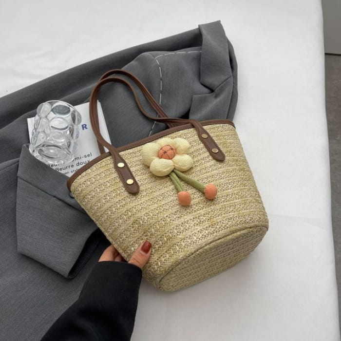 Flower Detail Straw Tote Bag - Brown / One Size