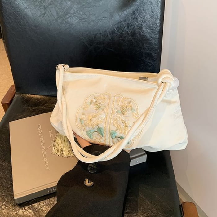 Flower Embroidered Shoulder Bag - White / One Size